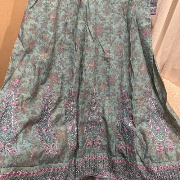 Ethnic PK Casual Wear | Floral | Embroidered - Picture 7 of 9